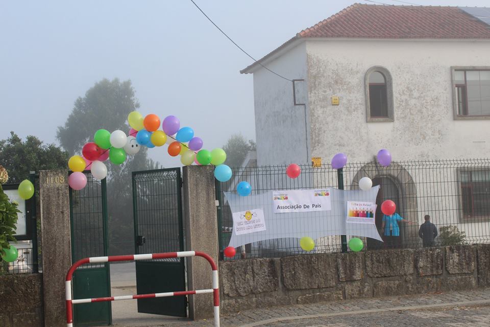 Receção às crianças nas escolas