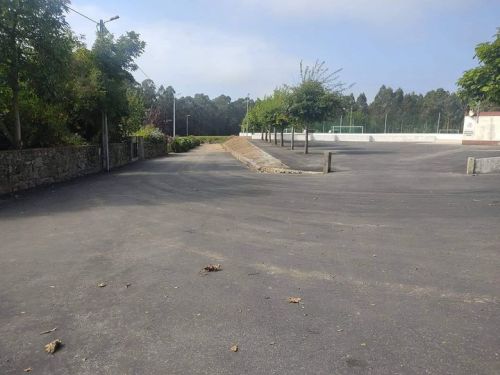 Requalificação do Parque de estacionamento do recinto desportivo e Rua adjacente